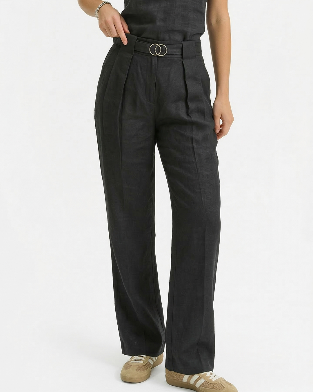 Wide-Leg Trousers with pleats
